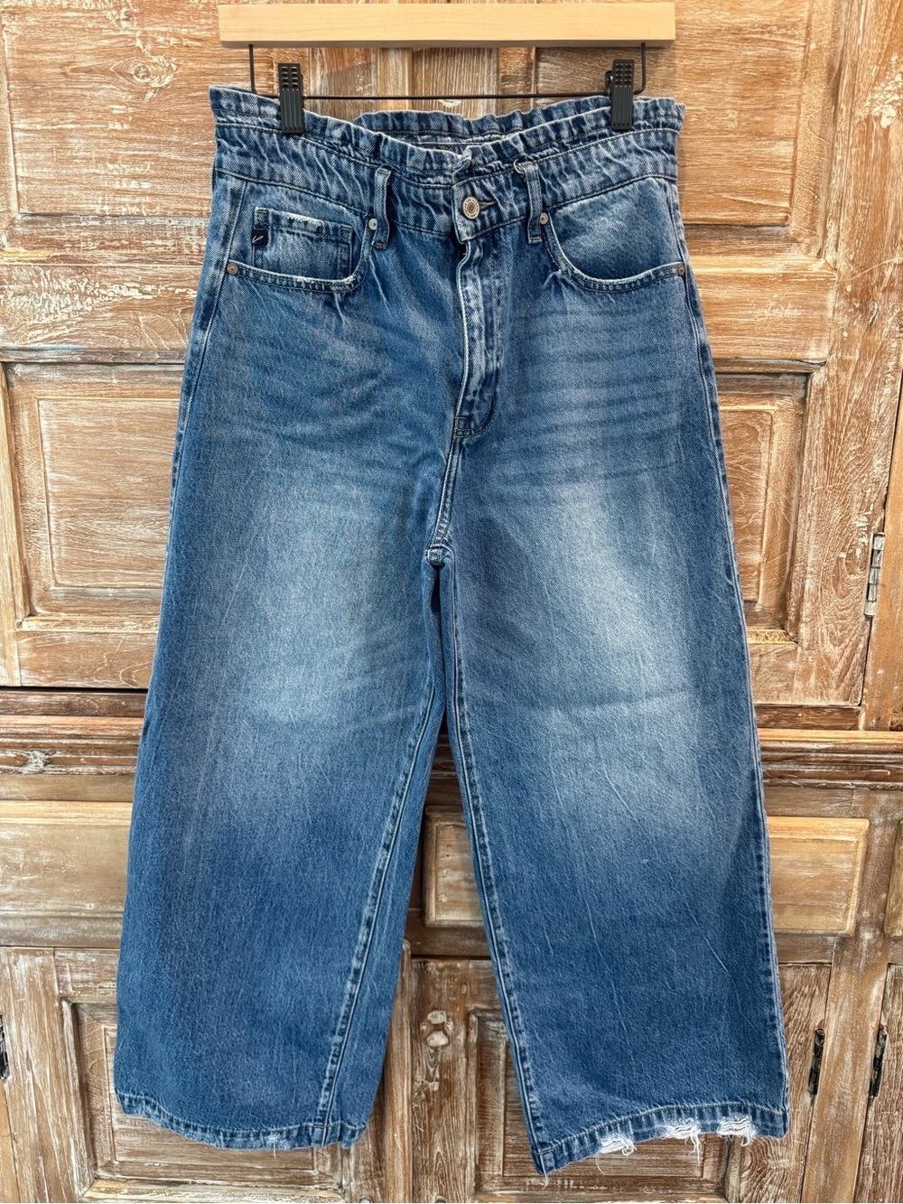KanCan Relaxed Wide-Leg Jeans in Medium Blue Wash size 9/28